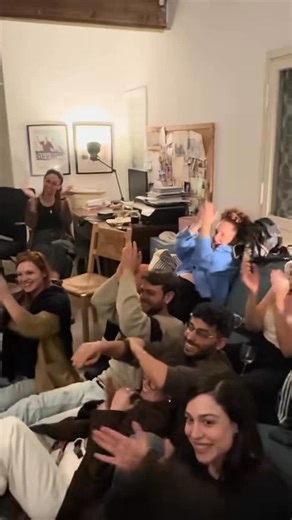 Daniel Gad on Instagram‎: "בא לי בלילות. סינגל חדש. 10.12.25 שיר הנושא של #החמאם"‎