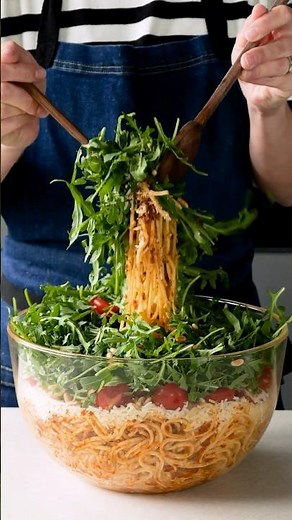 Italienischer Schichtsalat | DAS perfekte Rezept fürs Grillbuffet ❤️