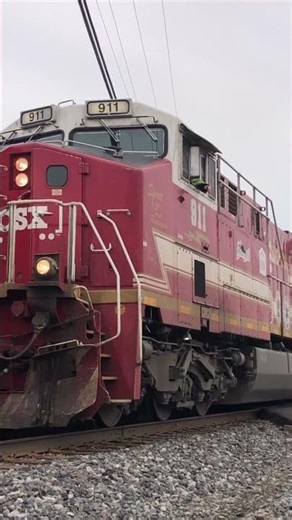 CSX ES44AH #911 (Spirit of our First Responders) leaves Trenton!