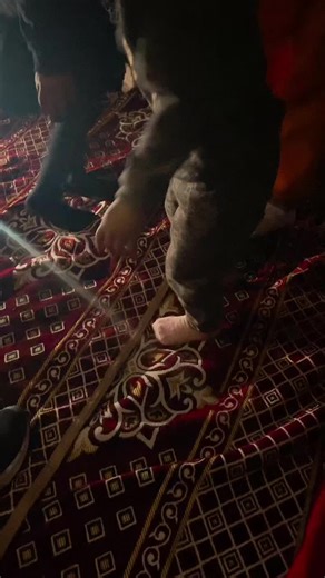 ‏#الشعب_الصيني_ماله_حل😂😂 #fyp #دبجه #رقصه_مفاجأة