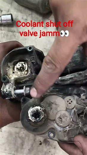 Drivetrain light ON ⚠️Thermostat jam + leak 💧Heat exchanger fault 🔧Fixed ✅ #bmw #shorts#automobile