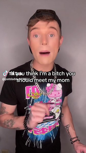 Exploring the Versatility of Apples: From the Classic Big Apple to Sliced Delights