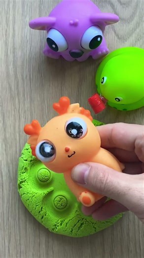Kineticsand Squishy Hahaha! 🥳🎉🤣 #squishy #funny #trend #viral #shorts