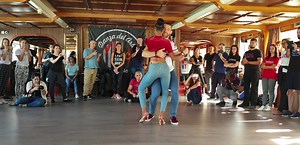 Bon week-end à vous ❤ Have a good weekend 💋 Music : Dominar - Nelson Freitas | Isabelle and Felicien