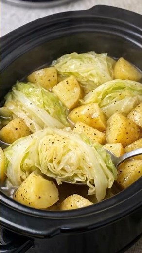 Slow Cooker Cabbage and Potatoes