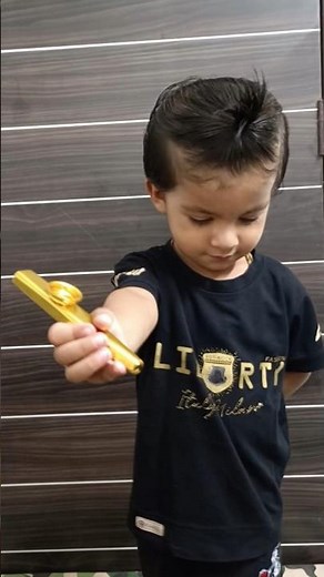 This is The Right Way to Play Kazoo / How to play Kazoo