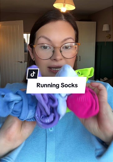These are the best running socks I have tried out and the colours are cute #running #socks #runningsocks #girlrunner