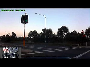 Red light runner crashes in Sydney - Caught on Dash Cam
