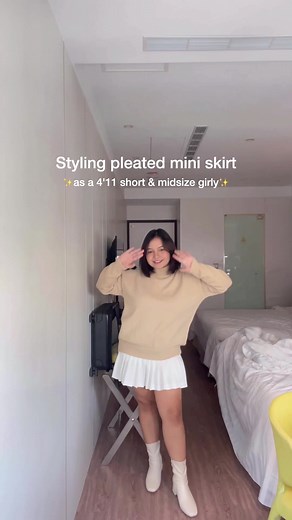 Styling Pleated Mini Skirt for Short & Midsize Chubby Girl