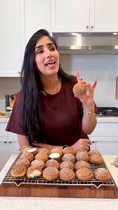 602K views · 18K reactions | Let’s make the Cheesecake Cream Puffs Gordon Ramsay called *absolutely perfect* because I do not gatekeep 凉 written recipe at https://bakewithzoha.com/perfect-cream-puffs/ | bakewithzoha | Facebook