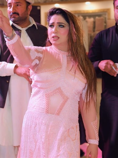 Saar Shareekan Nu Dhola Dance Performance by Mehak Malik