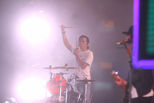Kunci Gitar Bimbim Jangan Menangis - Slank, Chord C: Oh Mama Papa Aku Sudah Kerja Siang dan Malam - Tribunnews.com