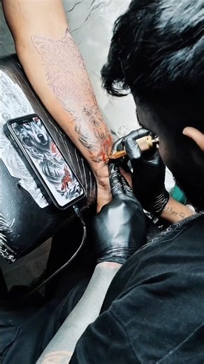 Wolf tattoo #tattoo #tattooartist #tattoos #tattooideas #tattooart