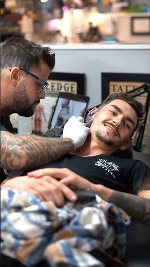 Neck tattoos hurt!? Says who? Zak tattooing Stephen