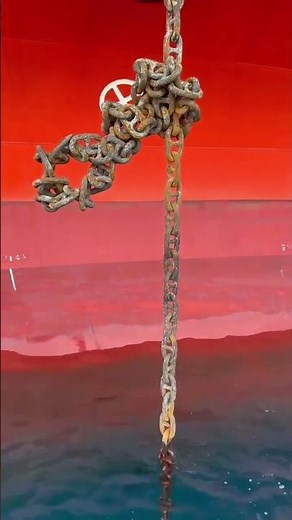 anchor chain twisted