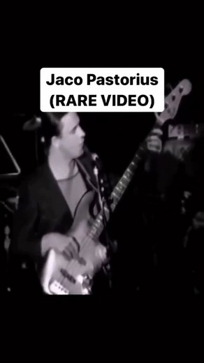 Mr. Jaco Pastorius rare video (1986) 🔥🔥🔥🔥🔥 . . . . . . . #sogrooveoficial #bassplayeruninted #jacopastorious #jacopastorius #jacopastorius #jazz #jazzbass #JazzBass #4strings #bassvideos #basslegend #basshead #bassmagazine #bass#bassfeatured #bassplayer #bajista #bajistas #bajosexclusivos | Só Groove