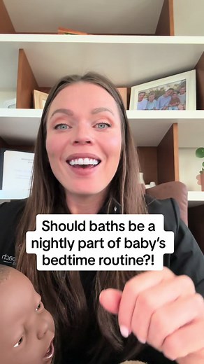 Are you wondering about nightly baths and where they fall into your babies bedtime routine? You aren’t alone. Lots of parents wonder if baby should have a bath every single night to wind down for bed. There are concerns sometimes about baby sensitive skin or timing or just levels of exhaustion and if we have the energy to do a nightly bath. Well, I want to tell you that nightly baths don’t need to be a part of your bedtime routine. You can get the same effects with just doing a simple wash down