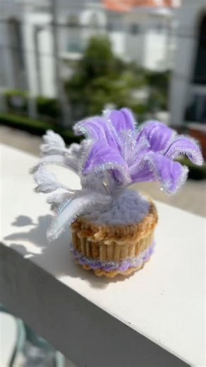 DIY flowers 💜🤍💜 from fluffy wire 💜
