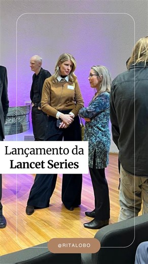 THE LANCET SERIES — A edição especial sobre ultraprocessados de uma das mais importantes revistas científicas do mundo teve lançamento em Londres e, nesse vídeo, você vê um pouquinho de como foi o evento. A coletânea temática da The Lancet é dividida em três artigos, elaborados por 43 cientistas de vários países. O primeiro artigo revisa evidências que indicam que alimentos ultraprocessados estão substituindo a comida de verdade, piorando a qualidade da dieta e aumentando o risco de diversas doe