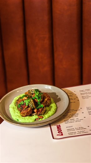 A little of this. A little of that. Exactly how dining should be. Be sure to start with a small plate or… a few✨🌿 #hostutica #metrodetroitfoodie #metrodetroitfood #uticamichigan