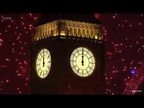 Big Ben Chimes 12:00 AM To Celebrate The New Year 2026