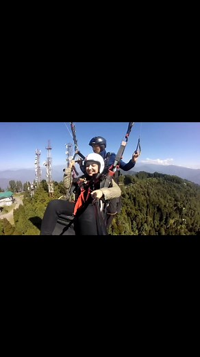 Do things that make you happy 😍 Just dream it n fulfill it 🧿 Throwback #hills #hillstation #mountains #paragliding #fly #high #dream #jyotisharma #jyoti #air #breath #fresh | Jyoti Sharmah