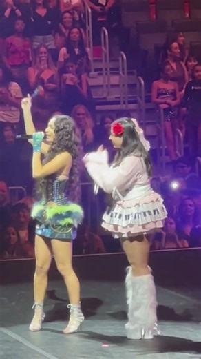Daniela Avanzini (Katseye) speaking Spanish at the Miami concert
