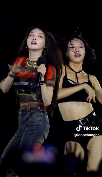 Chungha's Stunning Performance at Daegu Chimac Festival