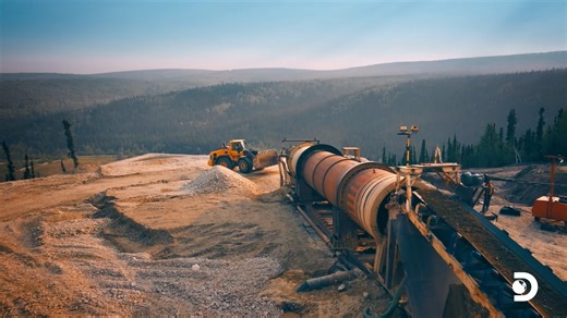If it ain’t sluicing, it ain’t producing! Watch a new episode of #GoldRush on Fridays at 8p on Discovery! | Gold Rush