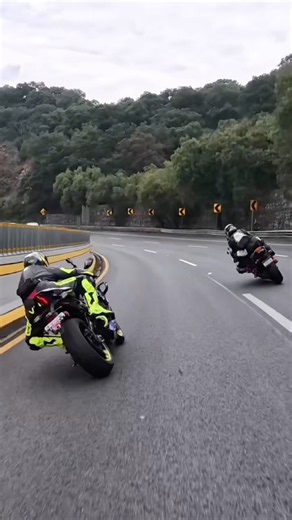 Motorcycle workshop specialized in Yamaha R6 #motorcycle
