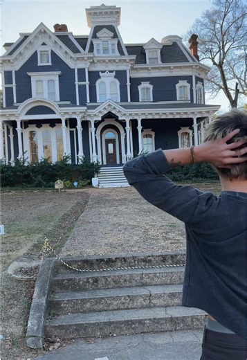 someone play my favorite song i’m stuck at this house #polybuzz #foryou #trending #viral #promo