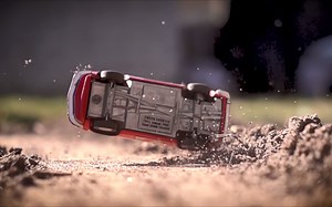 “小人国的车祸现场” 合金车1000帧慢镜头