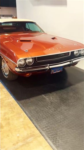 Mopar Muscle 1970 Dodge Challenger R/T SE
