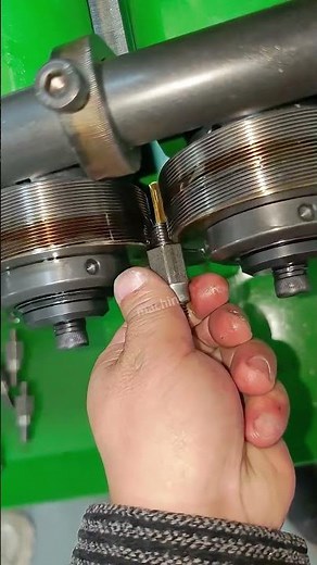 Thread rolling machine, thread rolling machine See if you feel the same way! #machine #cnc#factory