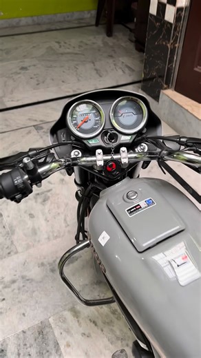 ‎🦅 جنید 🦅‎ on Instagram: "Splendor 🦁🩶 @junaid__gabru_01 #newbike #splender #splendarlover #2025model #sher #splendarplus #hero #125m #newreels #tod #saharanpur #instagood #trendingreels #reelitfeelit #reelsviral #viralreels #views #fouyou #explorepage #like #gangoh #gangohshareef❤️"