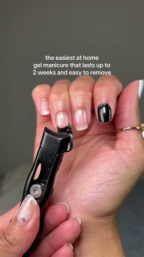 These gel nail strips simplify the process of doing your nails
