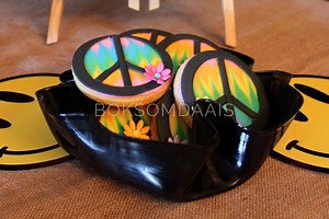 How to Style Your Own 1960's Flower Power Hippie Party