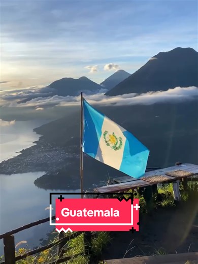 G U A T E M A L A 🟦⬜🟦 Te extraña, te espera. #parati #guatemala #chapines502🇬🇹 #latinoamerica #guate