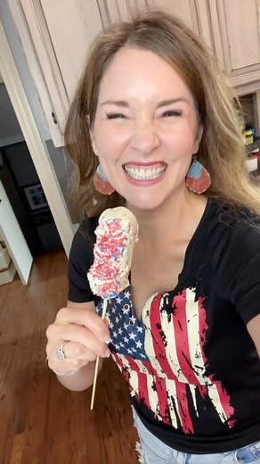 Fun idea ❤️🤍💙 #crazybusymama | Lori Conway