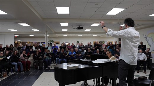 Celebrating their 35th Anniversary, the Virginia Symphony Orchestra Chorus will be performing John Adams' Harmonium NEXT WEEK at Symphonie Fantastique! Get an in-depth perspective, with VSO Music Director Eric Jacobsen and VSO Chorusmaster Robert Shoup. COFFEE CONCERT: Symphonie Fantastique* April 11, 2025 | 11 AM | Ferguson Center, Newport News https://virginiasymphony.org/concert/coffee-concert-symphonie-fantastique/ Symphonie Fantastique ( John Adams' Harmonium) April 11, 2025 | 7:30 PM | Fer
