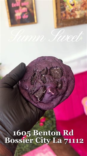 After a much needed Easter Break we are back open tomorrow 🥰 12pm-7pm Menu ✨ Cupcakes: Biscoff Cupcakes ( cookie butter cake batter mixed with Biscoff cookie pieces, filled with Biscoff cookie butter….Topped With Buttercream Frosting, Cookie Butter & Cookie) TOP SELLER ⭐️⭐️⭐️⭐️⭐️ Strawberry Cheesecake ( strawberry cake batter filled with homemade cheesecake batter TOPPED WITH strawberry frosting, cheesecake bites, strawberry glaze and white chocolate drizzle) Ferrero Cupcake ( chocolate fudge c