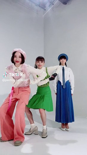 パフュームの表情管理とダンス表現