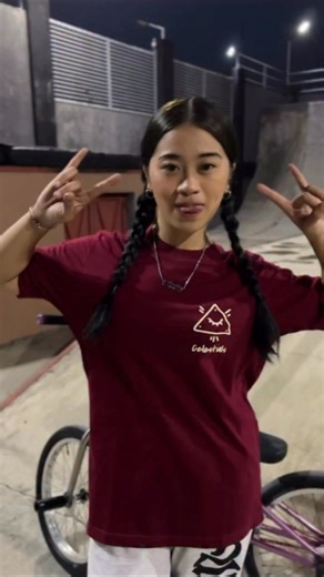 Asianity Mariano on Instagram: "December na! 👀🎅🏻 Plan your Christmas gift ahead for your alien partner! @__aliennation 👽🎄 Check them out on TikTok Shop: Shirt 👇🏼 https://vt.tiktok.com/ZSHT4Prt1uYaK-lOB3X/ Baggy Sweatpants 👇🏼 https://vt.tiktok.com/ZSHT4PATq3yvL-MnVrQ/ Tees starts at ₱299 perfect for men and women! 🛸👽 #AlienNation #bmx #bmxgirl #clothing #asianbmxgirl #bmxstreet #streetwear @highlight #bikelife"