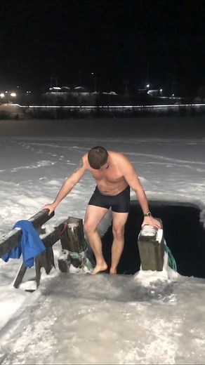 part298#Ice😱Bath Mein Utarna Insane Cold#Water🧊SwimSnow Ke Beech NahaanaReal#Winter🌊Challenge#travel