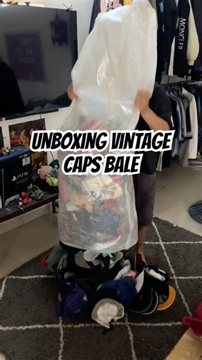 Unboxing a bale of vintage caps📦#thrifted #vintagecap #minivlog