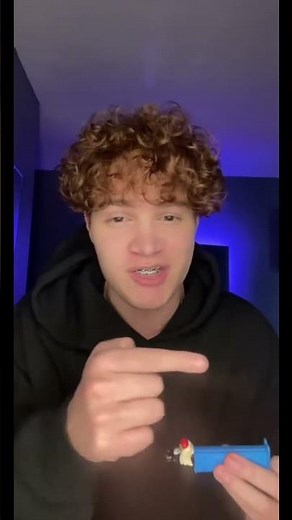 the correct way to fill a pez dispenser