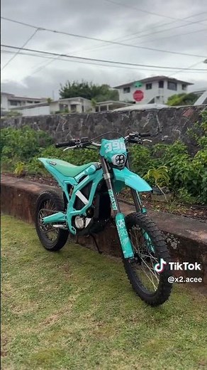 Most unique teal electric dirt bike build! ⚡️ #surron #ebike #bikelife