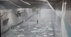 Ceiling Collapse Sparks Panic in Shanghai Subway Station
