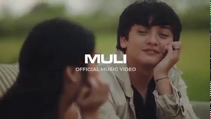 The official music video of Ace Banzuelo’s MULI is out now starring Francine Diaz & Seth Fedelin 🖤♥️💙 Watch here: bit.ly/ace-muli-mv Listen here: https://lnk.to/AceBanzuelo-Muli #FranSeth #AceMuliMV #AceBanzuelo | Sony Music Philippines