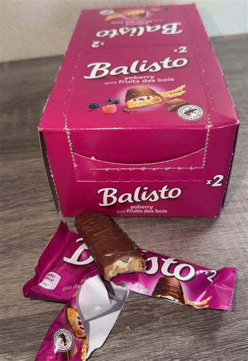 Ich lieeeebe balisto lila die gehen einfach immer 😍 20 Stück in dieser Packung 😍😍😍 @Snackabis #snack #balisto #snackabis #schokolade #vorratspack